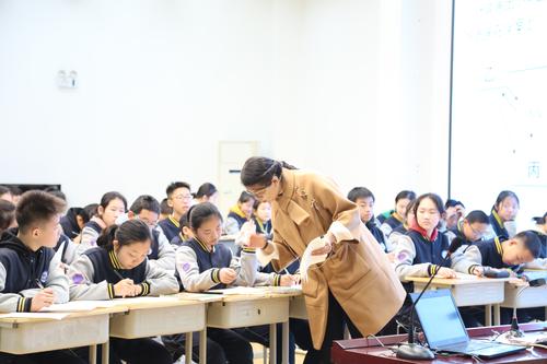 郑州市第九十六中学李烁老师讲授复习课《生物与环境》